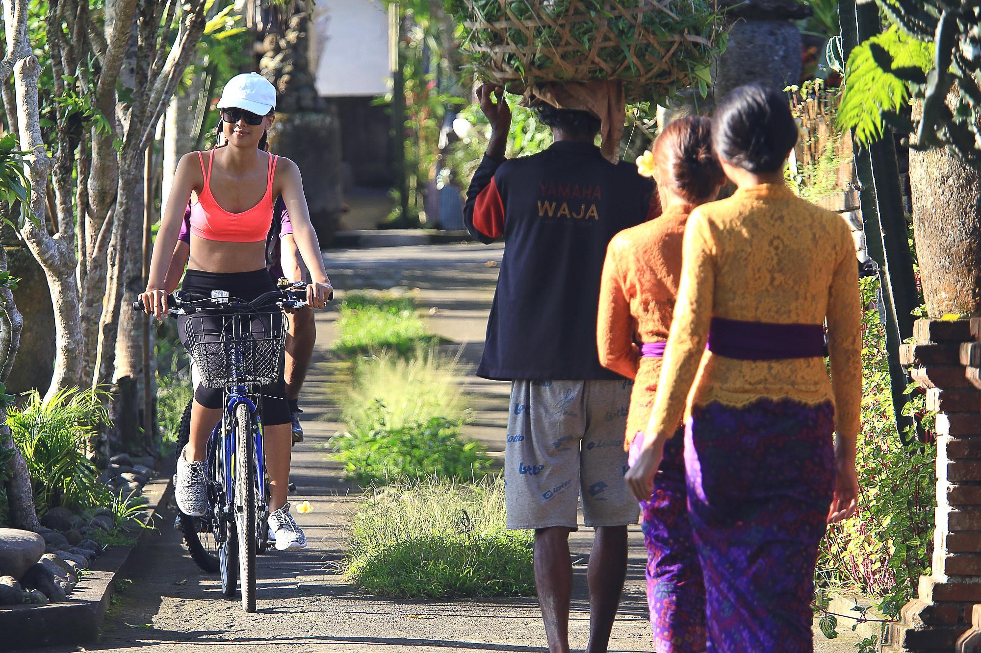 सहारा Pramana Watu Kurung 5*